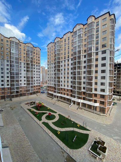 2-к. квартира, 58 м², 6/15 эт.