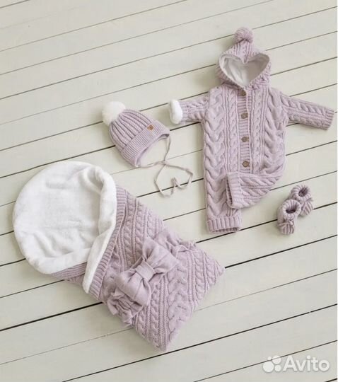 Зимний комплект на выписку девочке