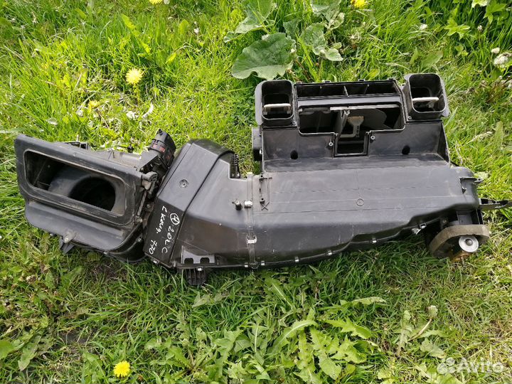 Корпус печки Мерседес W 202