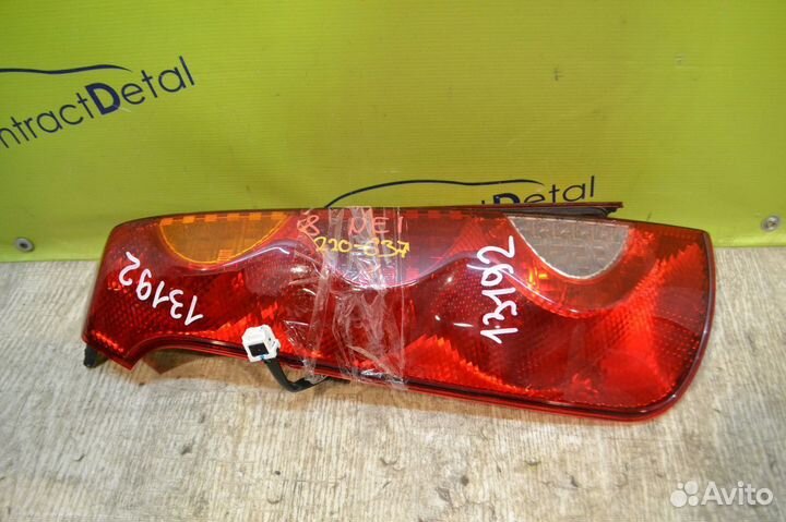Фонарь задний L и R Ниссан Ноте Е11 2006-2008