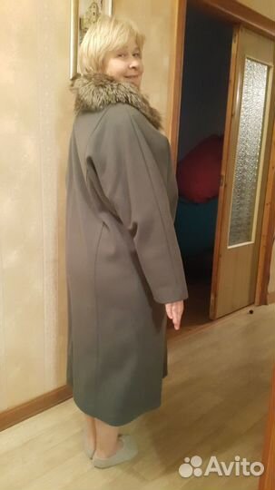 Шерстяное пальто с натуральным мехом