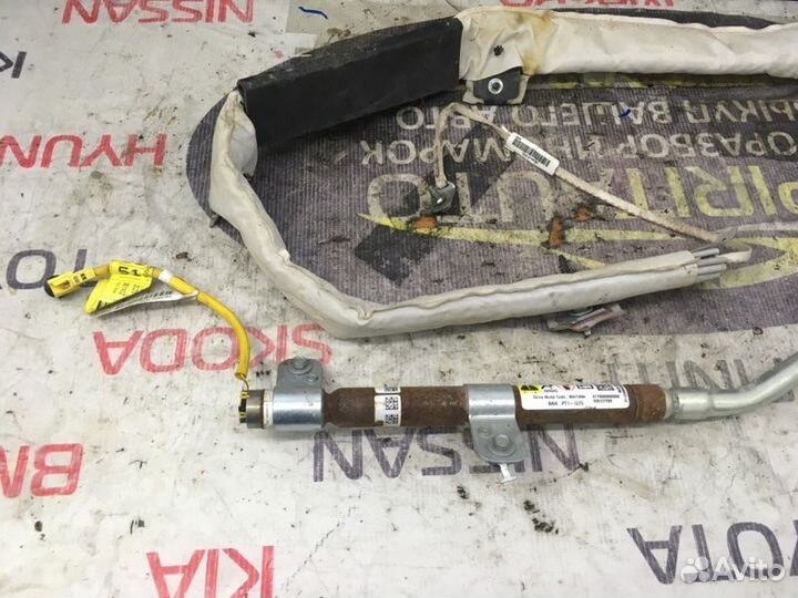 Шторка безопасности правая Opel Antara 1 3.2