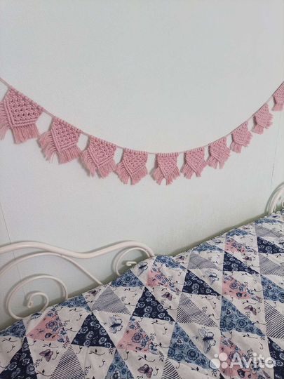 Гирлянда из флажков макраме. Ручная работа