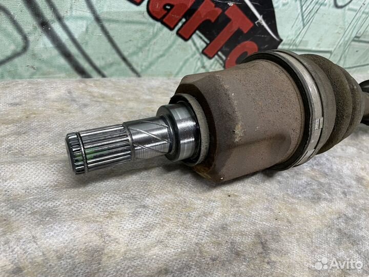 Привод левый Nissan Bluebird Sylphy qg10