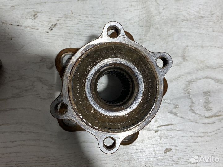 Infiniti QX70 Ступица задняя