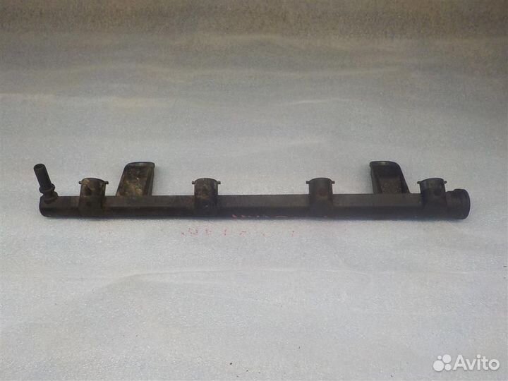 Рейка топливная (рампа) Renault Logan I 2005-2014