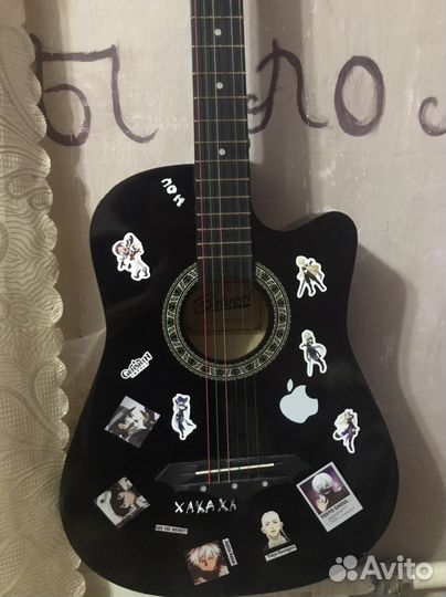Акустическая гитара