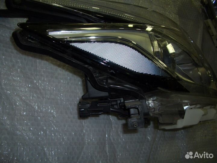 Фара правая Ниссан Мурано с15-21г. LED