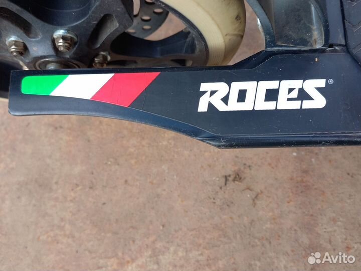 Самокат для мальчиков с ручным тормозом roces