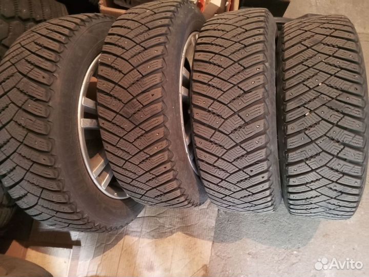 Goodyear Ultragrip Ice Arctic 185/60 R15 88