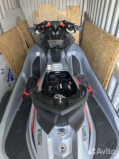 BRP SEA-DOO RXP-300