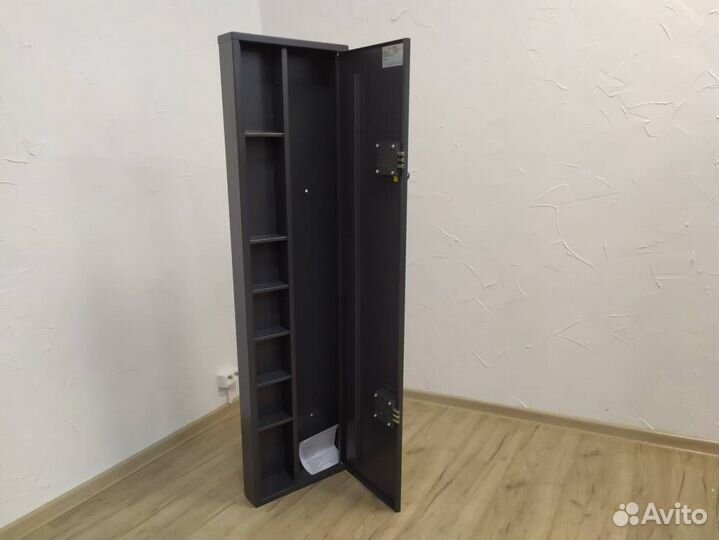 Сейф металлический