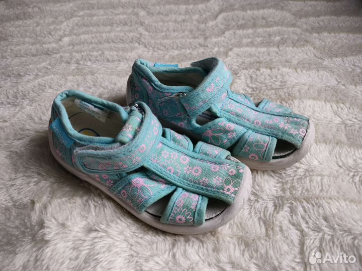 Сандали 23