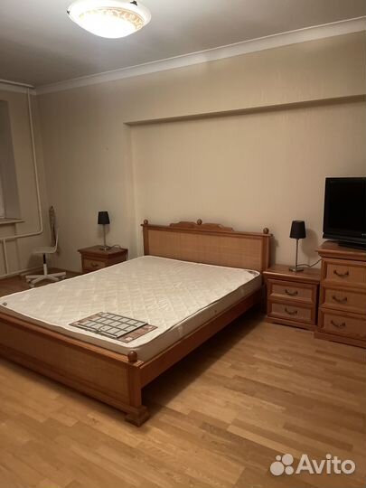 Мебель в спальню бу