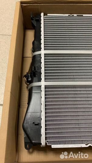 Радиатор Mercedes w205