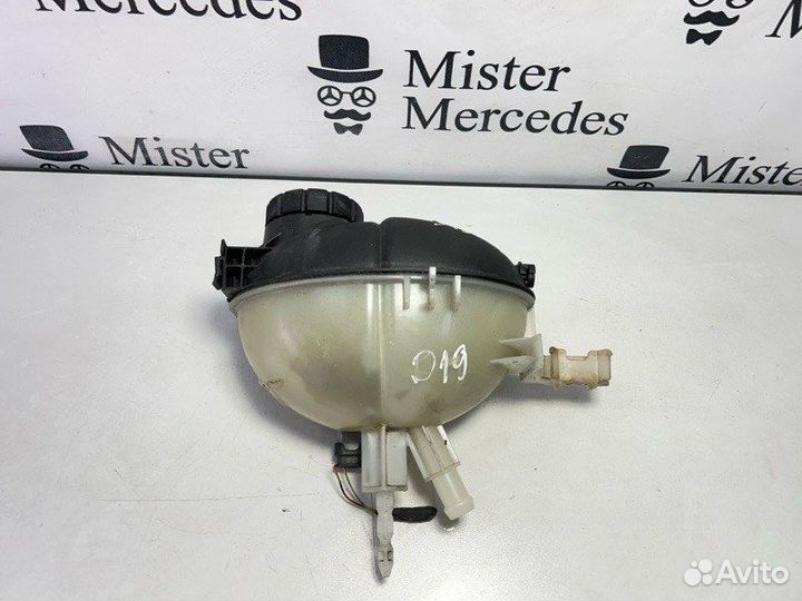 Бачок расширительный Mercedes-Benz C-Class C220