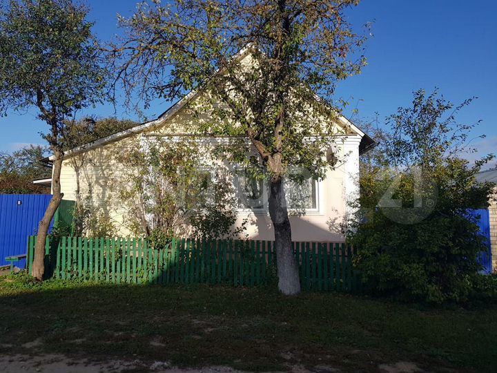 Дом 27,8 м² на участке 3 сот.