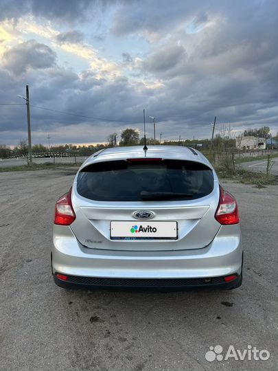 Ford Focus 1.6 МТ, 2012, 299 000 км
