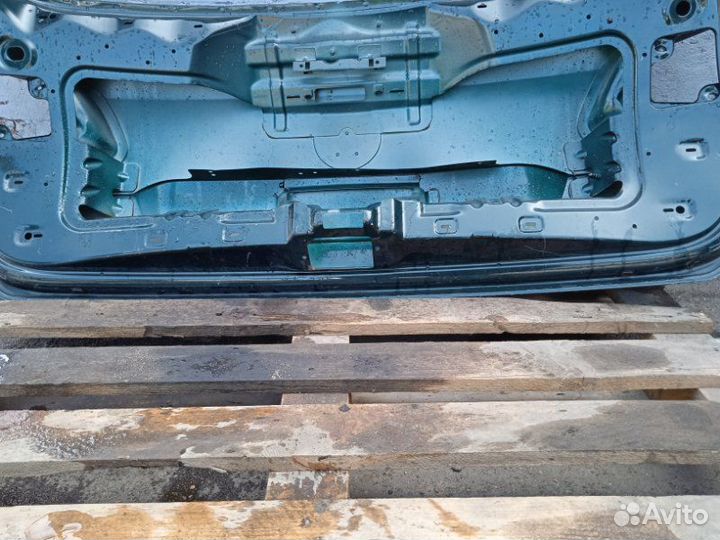 Крышка дверь багажника Volkswagen Touareg 7L 2013