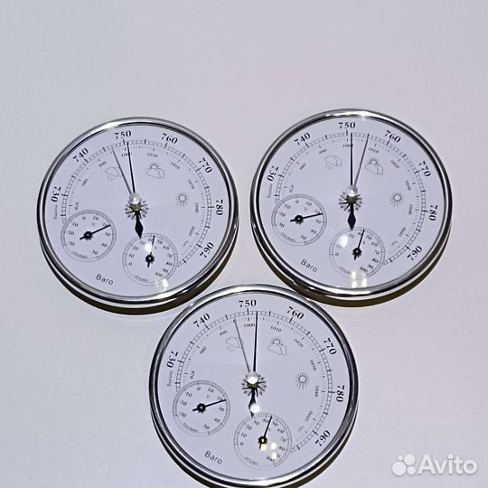 Барометр настенный