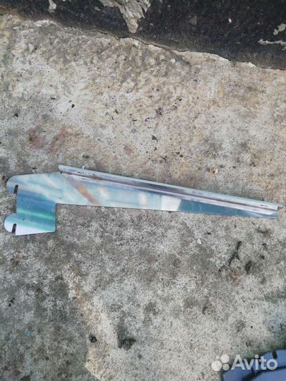 Кронштейн от стеллажей