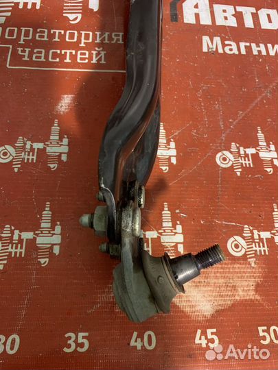 Volkswagen Polo Рычаг подвески, передний правый