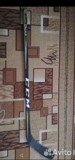 Клюшки и трубы хоккейные