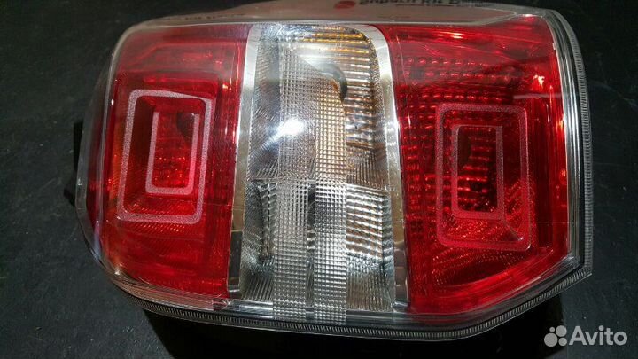 Фонарь задний правый Subaru Forester SJ 20B 2014