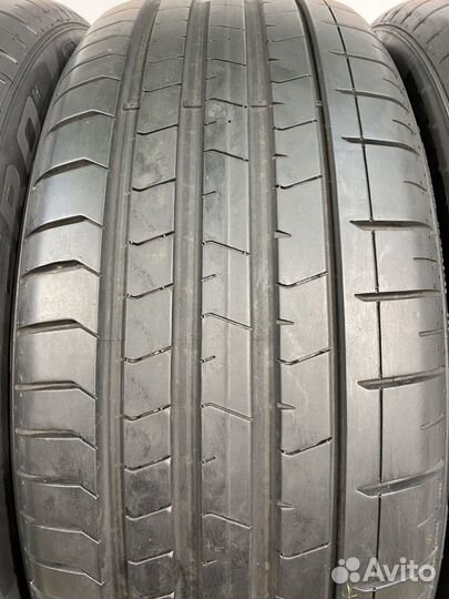 Pirelli P Zero PZ4 235/50 R20