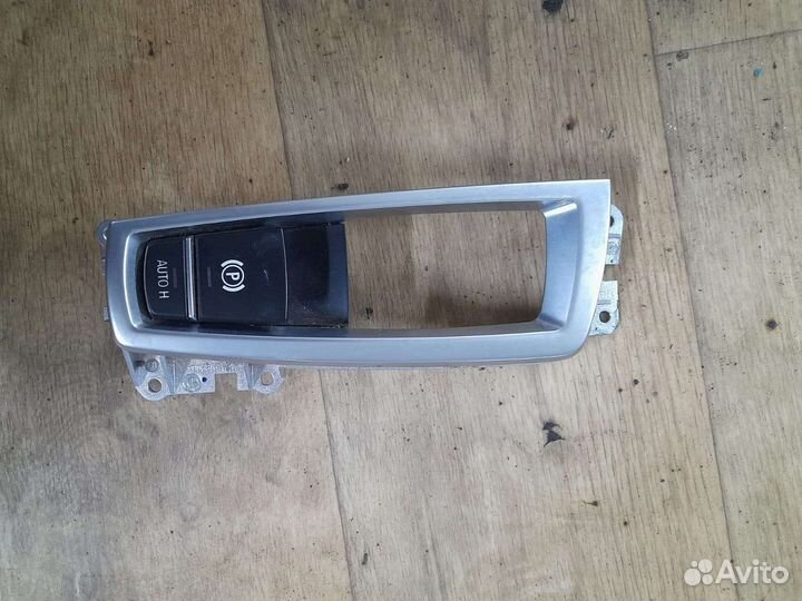 Кнопка ручника BMW F10 Ф10 бмв