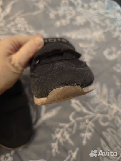 Кроссовки 27