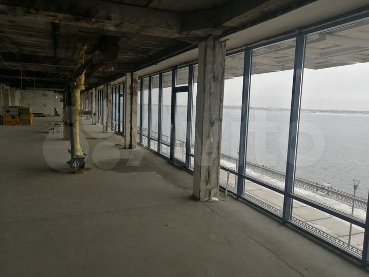 Свободного назначения, 980 м² с видом на Волгу