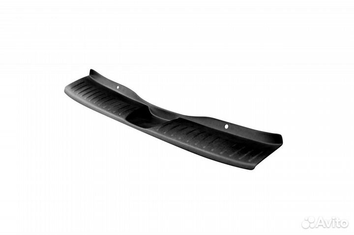 Накладка на задний бампер черное тиснение Sandero