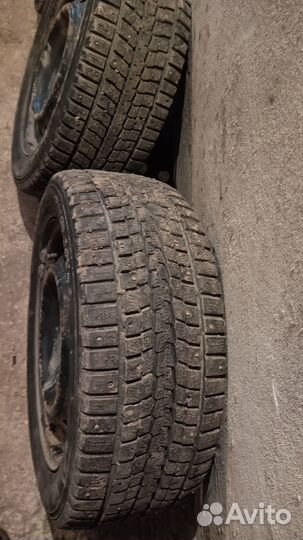 Dunlop SP Winter Ice 01 205/55 R16 94