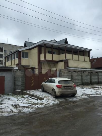 Коттедж 235 м² на участке 6 сот.