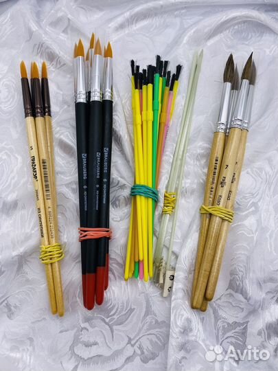 Кисти для рисования, ученические