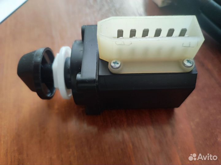 Электрокорректор фар ваз 2110-2115 гранта FL нива