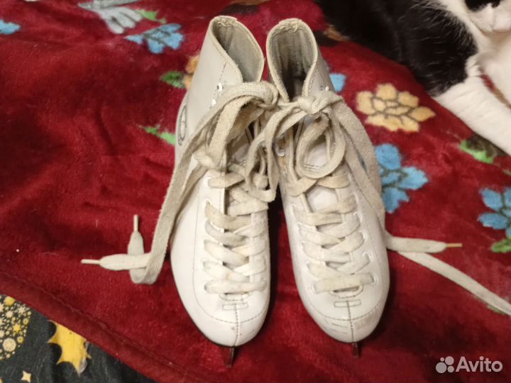 Коньки фигурные, детские