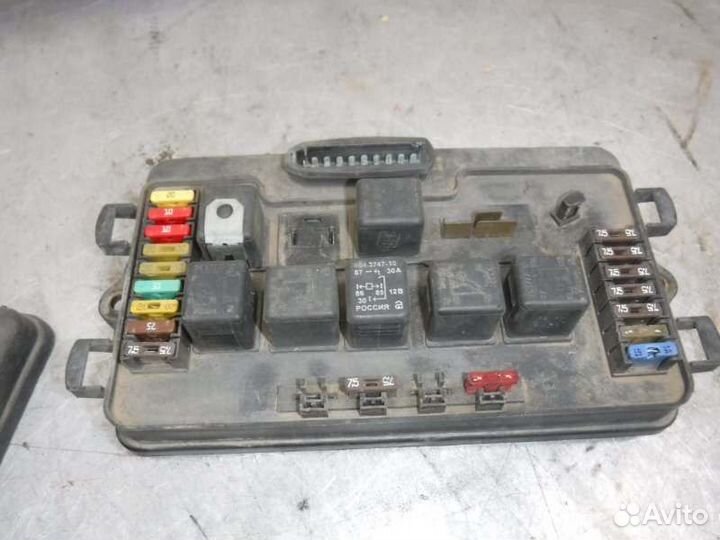 Блок предохранителей Ваз 21099 21083 1999