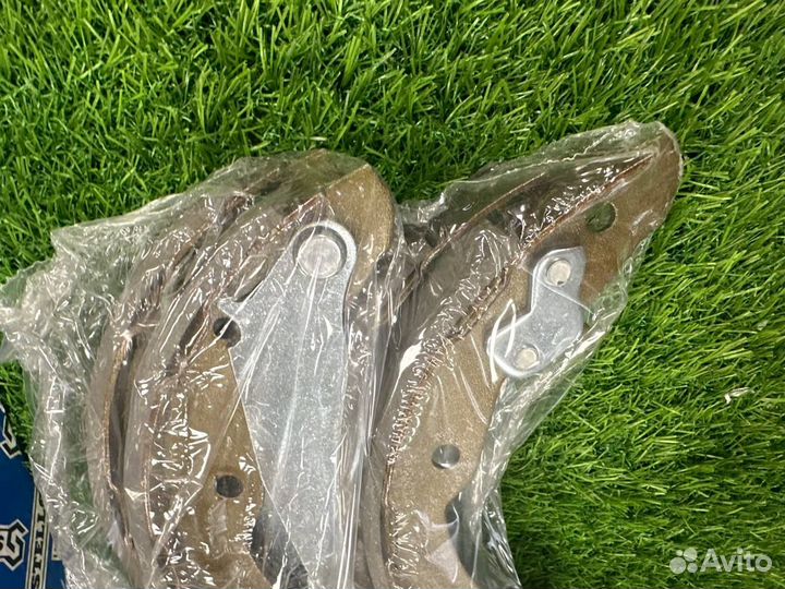 Колодки тормозные задние Skoda Oktavia Caddy Jetta