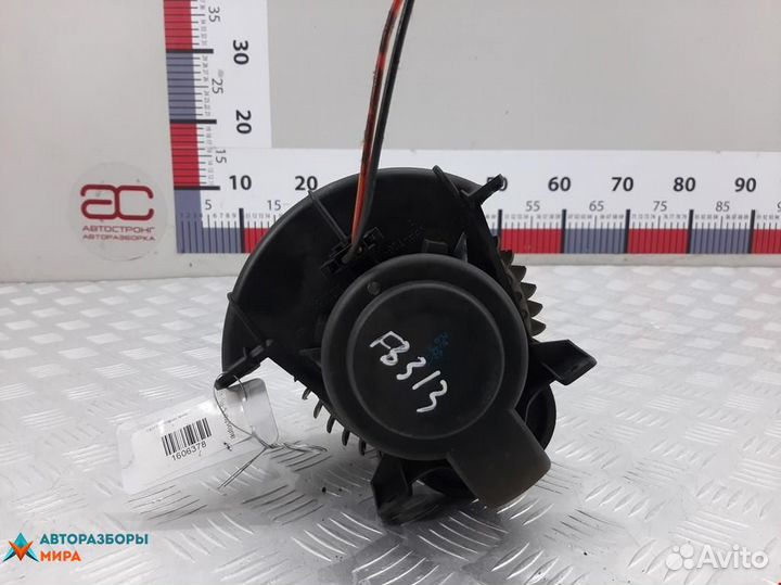 Моторчик печки Volkswagen Touareg 2003 7L0820021Q