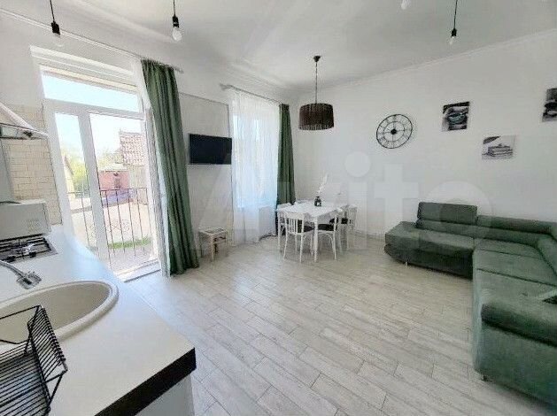 2-к. квартира, 45 м², 2/2 эт.