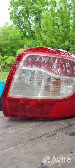 Фара задняя правая renault sandero