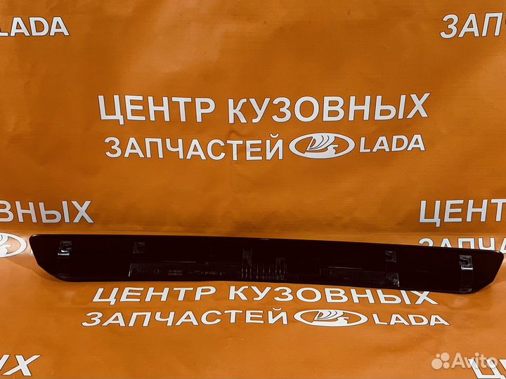 Накладка двери задка LADA Granta FL универсал
