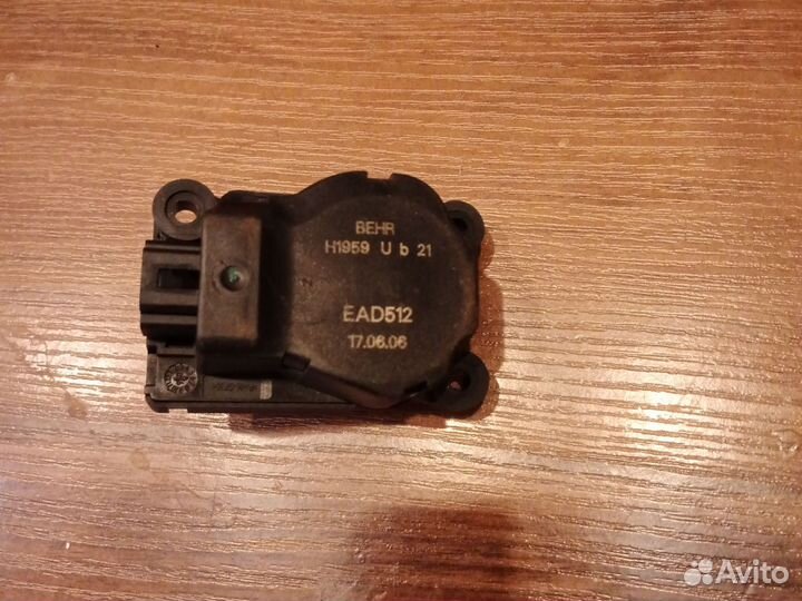 Привод заслонки отопителя Citroen Peugeot