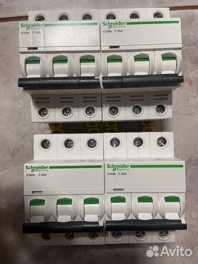 Автоматический выключатель Schneider Electric