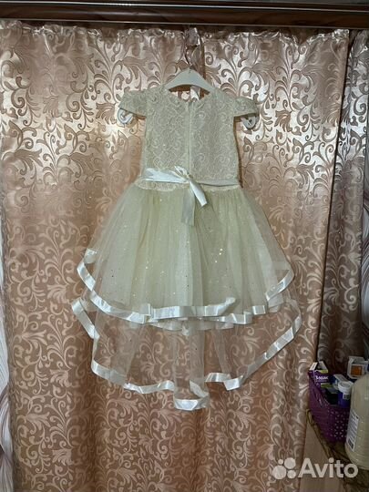 Платье для девочки нарядное