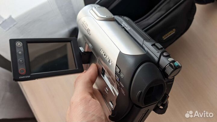 Видеокамера Sony DVD 109E