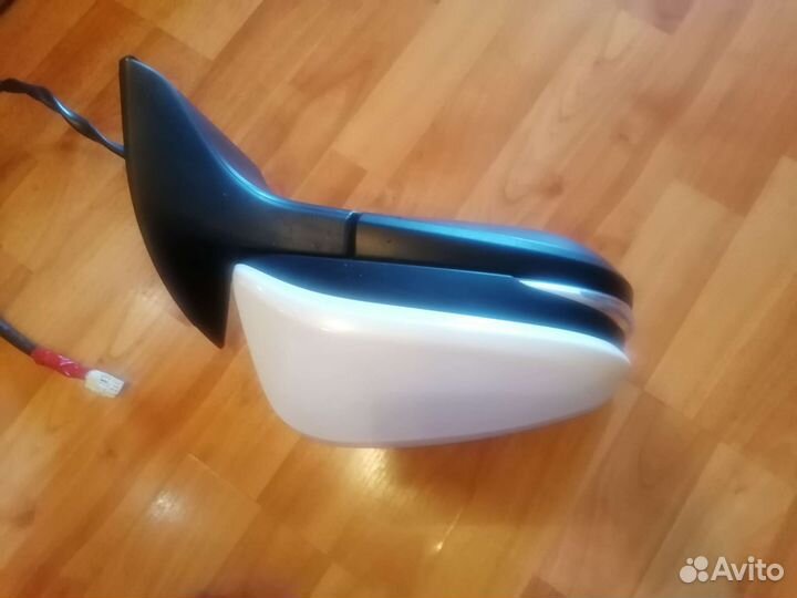 Правое зеркало наружного вида (Япония)