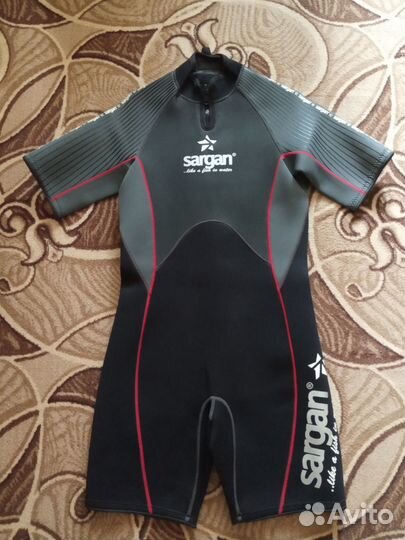 Гидрокостюм для дайвинга